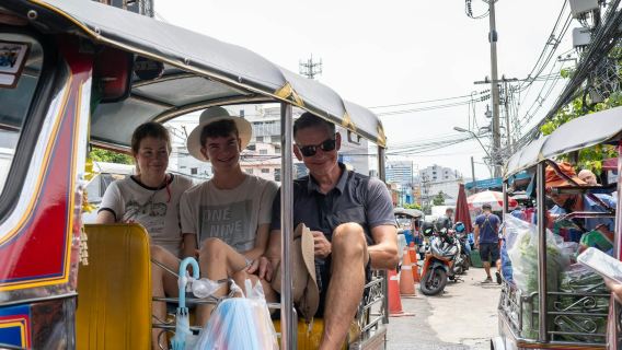 Rikscha & Wanderung: Die Farben Bangkoks entdecken