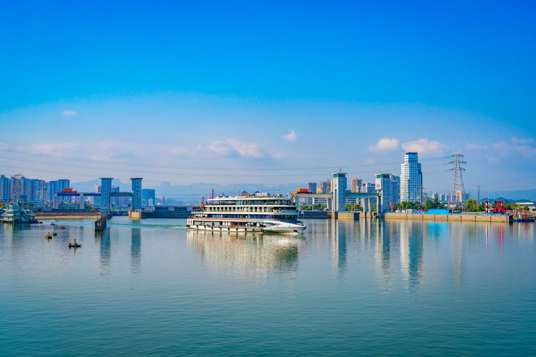 兩壩一峽遊船+船過葛洲壩船閘+屈原故里+移民博物館一日遊