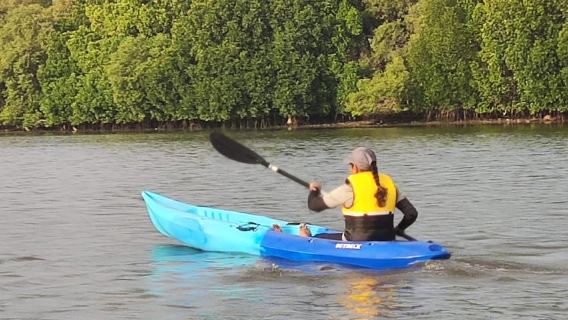 Kajakfahren in den Backwaters von Pondicherry