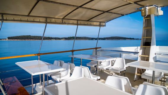 Pula: Sonnenuntergang im Brijuni-Nationalpark, Delfine & Dinner-Kreuzfahrt