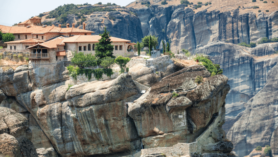 Athens: Meteora Monasteries and Thermopylae Private Tour