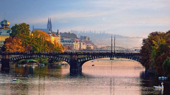 Prague Chinese-speaking guide 1-day tour [Customizable itinerary]