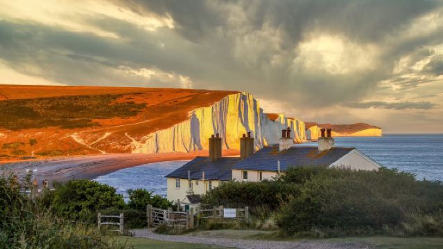 London + Brighton + Seven Sisters Cliffs 1-day tour
