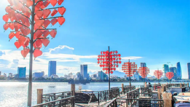 Da Nang : Visite guidée de la ville avec ses lieux emblématiques et un guide local