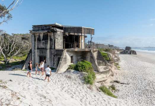 Bribie Island: Sea to Table 4WD, Kayak, & Seafood Lunch Tour AUD 179.39