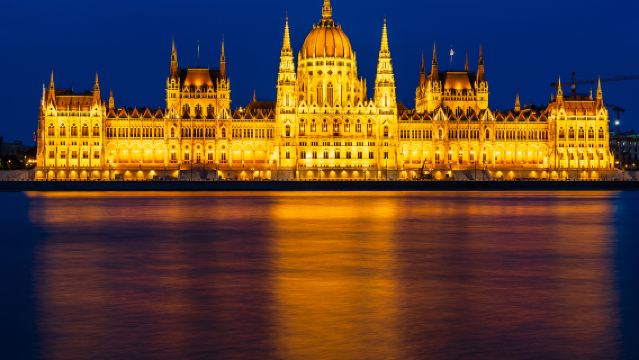 多瑙河三鎮【埃斯泰戈爾+維謝格拉德+聖安德烈】