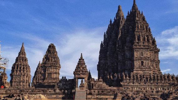 Excursión de un día a Borobudur, el Monte Merapi y Prambanan en Yogyakarta