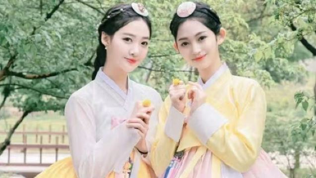 [ตั๋วเข้าพระราชวังคยองบกก์แจกฟรี] ประสบการณ์เช่าชุดฮันบกที่พระราชวังคยองบกก์ Hanboknam ออกแบบทรงผมสไตล์เกาหลี [ใส่ชุดฮันบกเข้าชมพระราชวังคยองบกก์ฟรี]