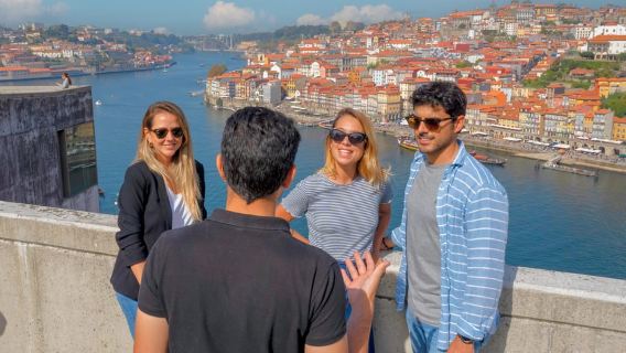 Fra Lissabon: Dagstur til Porto, Óbidos og Nazaré