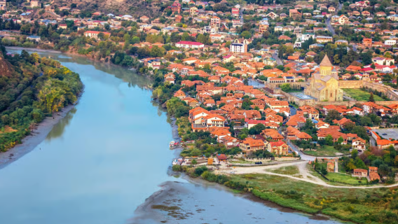 Tiflis, Georgien: Uplisziche + Dschwari + Mzcheta Tagesausflug