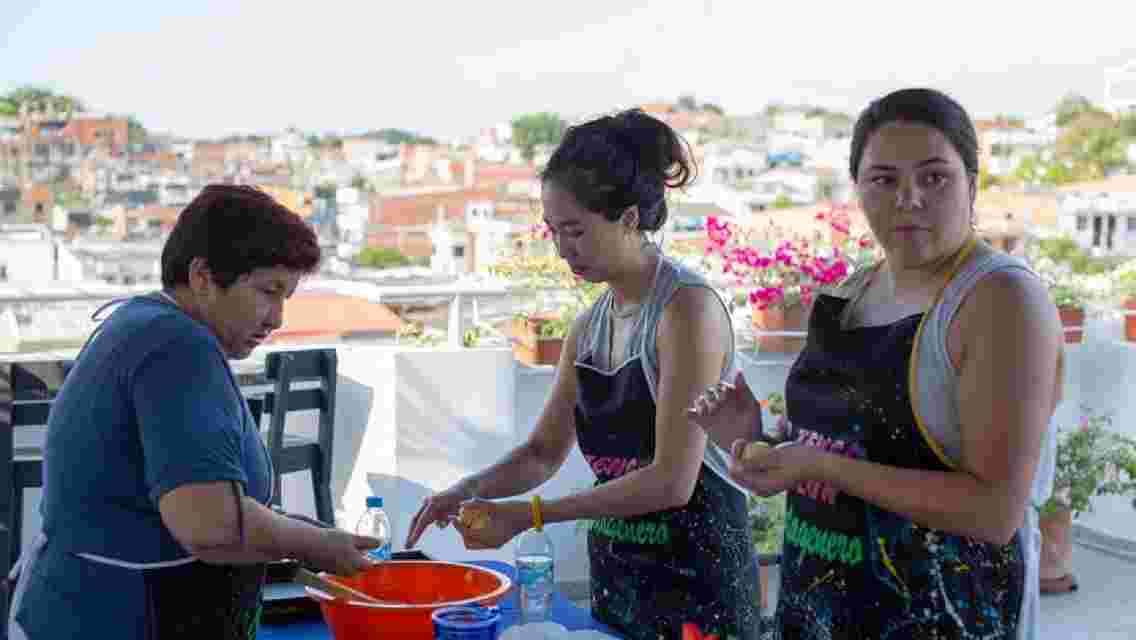 Cooking Class 4 Hours with a local Mom in Cartagena