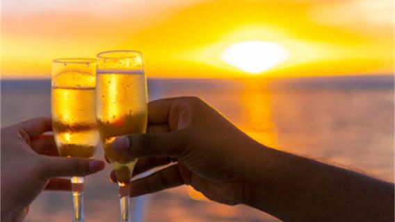 Captain Cook Sunset Dinner Cruise Fiji|Heart-Shaped Island|Cultural Performances|Hotel pickup|Kayaking