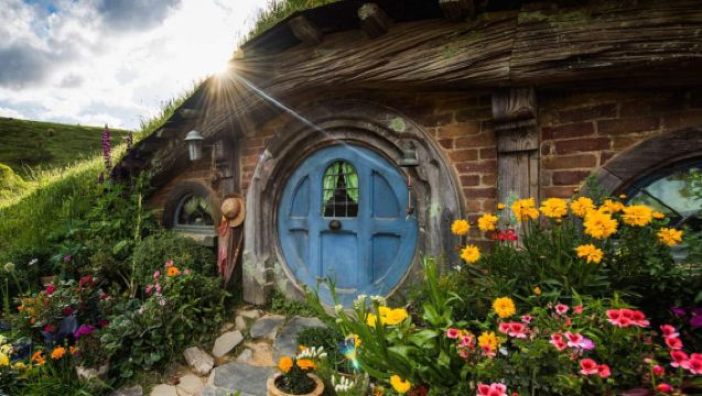 New Zealand Hobbiton™ Movie Set Tours + Waitomo Glowworm Caves Guided Tour (Includes Admission Ticket & Lunch)