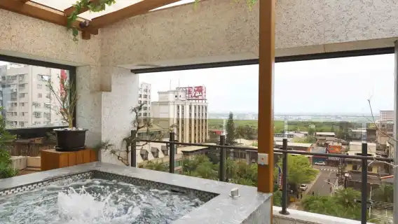 Jiaoxi Galax Star Hotel Lunch Buffet + 120-minute Rooftop SPA Open-air Hot Spring (No surcharge for weekend lunch. Weekday/weekend dinner +NT$300)