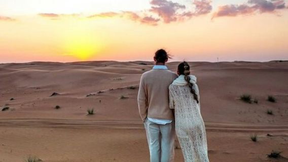 Dubái: Fuerte Lisaili con paseo en camello, cena barbacoa, espectáculos en vivo y traslado al hotel