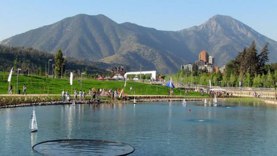 智利 聖地亞哥城市觀光半日跟團行程（上門接駁）