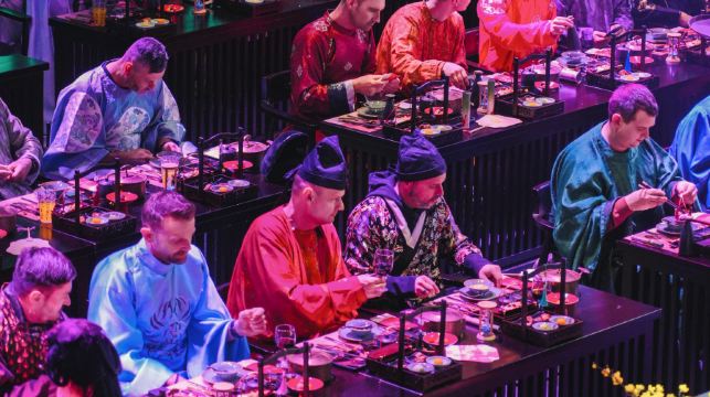 重慶禮宴巴國•沉浸式體驗千年前的宮廷君王享受盛宴（精品美食+舞蹈表演+古代服飾體驗）