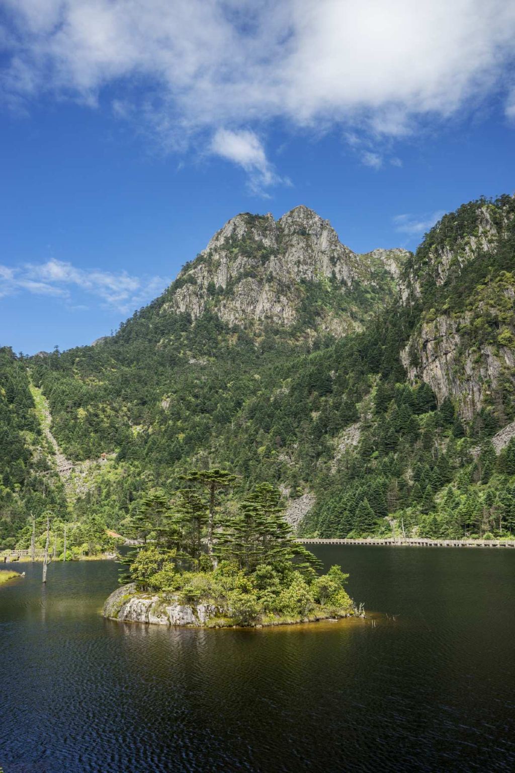 螺髻山獨立包團純玩1日遊（2-8人獨立包團+0自費+上門接送）