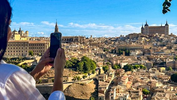 トレド、セゴビア、アビラ：マドリードからの日帰り旅行