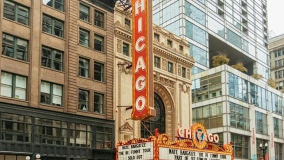 Chicago: Gangsters & Ghosts Guided Walking Tour