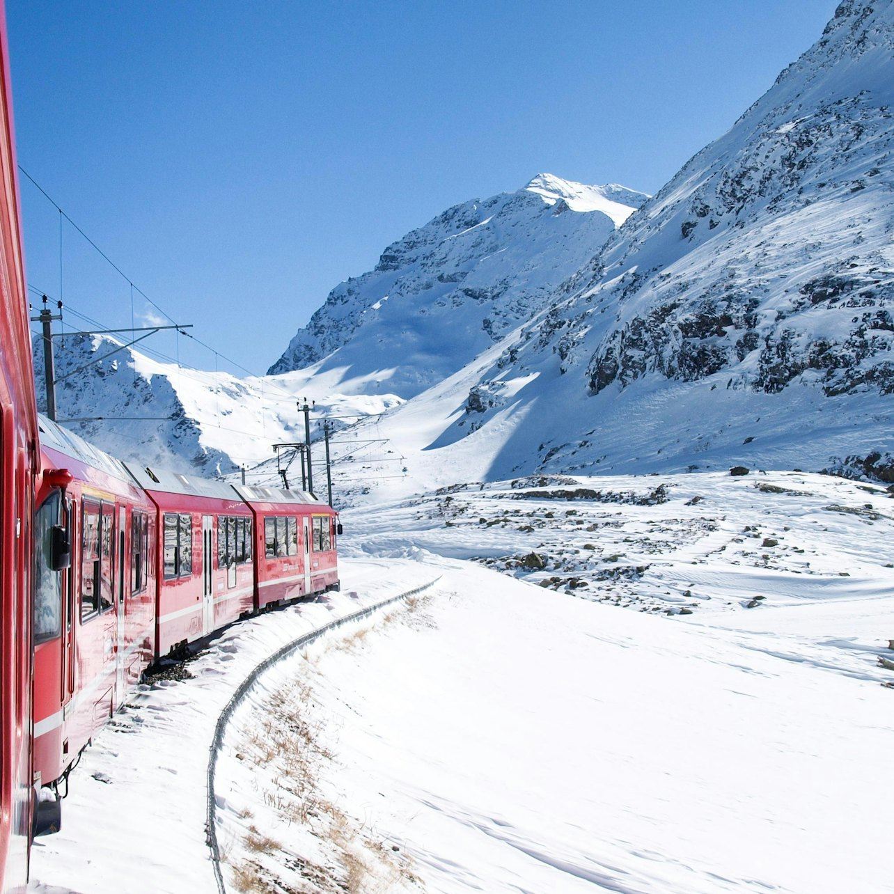 San Moritz: tour giornaliero guidato da Milano + biglietti d'ingresso per il Bernina Express