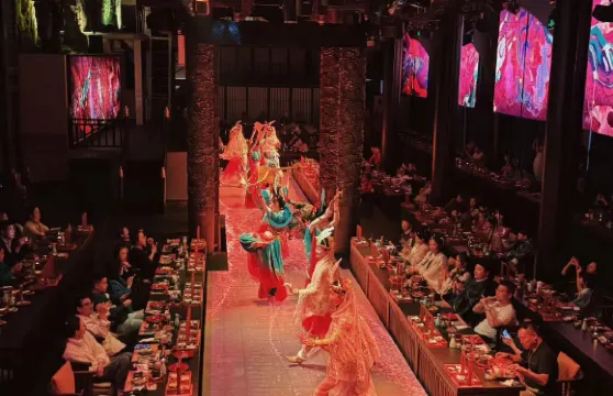 【蜀宴賦·宮廷餐秀】四川成都蜀宴賦|全景沉浸式古代文化宮廷餐秀【可選大廳/主題包廂/妝造/拍照服務】