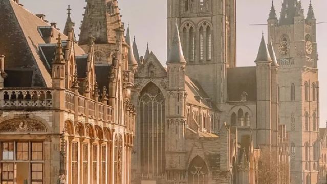 比利時布魯塞爾+聖米歇爾聖古都勒大教堂+原子球塔包車一日遊