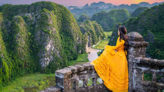 Ninh Binh & Ha Long Bay Scenic Tour with Luxury Cruise Experience