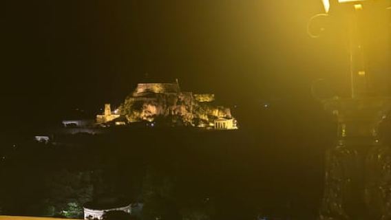 Corfu: Night Walking Tour with Rooftop Drink