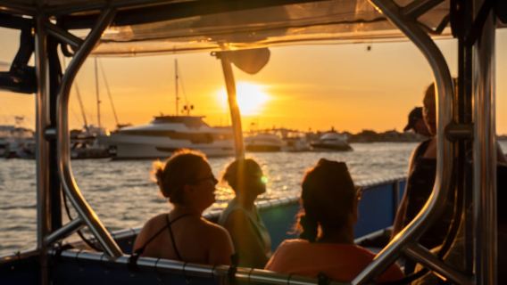 St. Augustine: Sunset River Jazz Cruise with Wine & Bites
