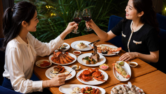 Nhà hàng Feast tại khách sạn Sheraton Nha Trang Hotel & Spa - Buffet hải sản