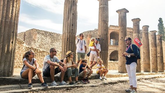 PompeiTours