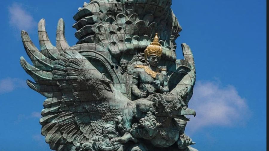 峇里島金巴蘭海灘+海神廟+神鷹廣場文化公園一日遊