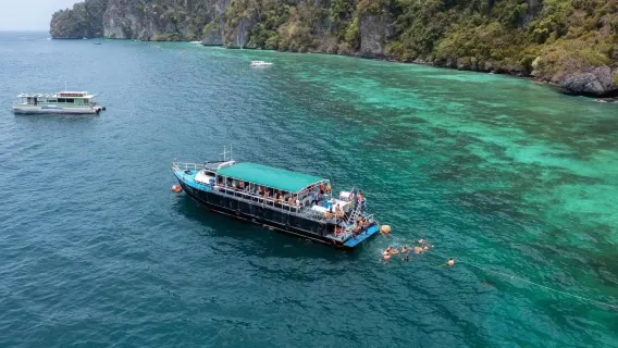 Featured tour with 1 reviews: Phi Phi Islands Big Boat Cruise [Snorkeling|Visit Pipi Town Market|Phi Phi Islands, Maya Bay