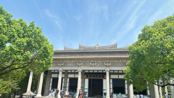 Lawatan sehari ke Tasik Shou Yangzhou + Muzium Makam Raja Guangling Han + Taman He + Terusan Kuno - perkhidmatan dalam Bahasa Inggeris tersedia