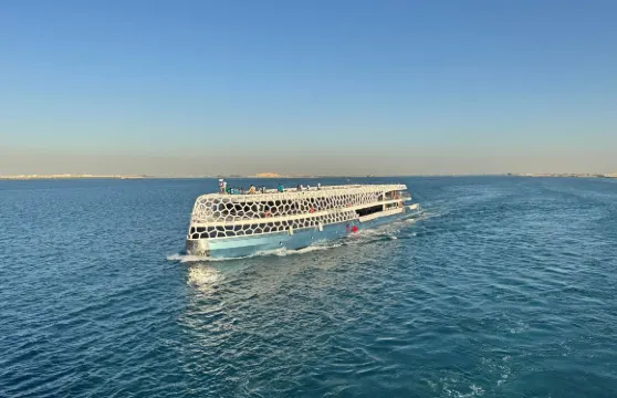 迪拜碼頭蓮花皇家晚餐巡航 - Royale Lotus Mega Yacht - Dinner Cruise