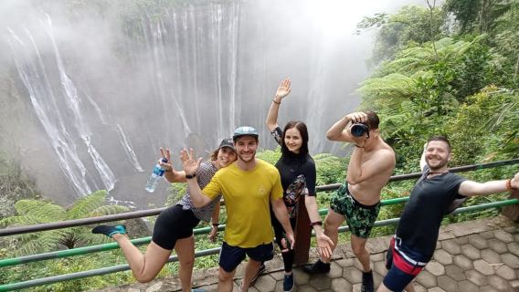Surabaya OR Malang: Tumpak Sewu Waterfall Share Guided Tour