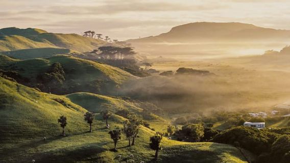 Hobbiton and Waiotapu Thermal Wonderland : PRIVATE TOUR