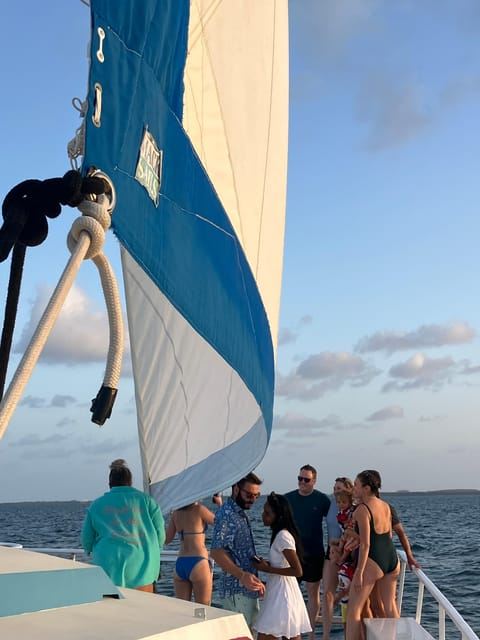 Grand Cayman: tour in catamarano al tramonto a Stingray City