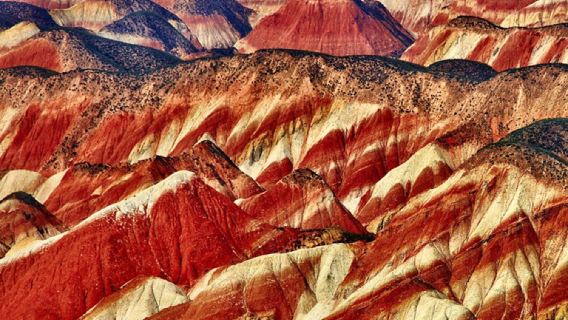Yellow River Stone Forest National Geopark and Danxia Ink Painting Day Tour (Lanzhou Departure) (Chinese-Speaking Group)