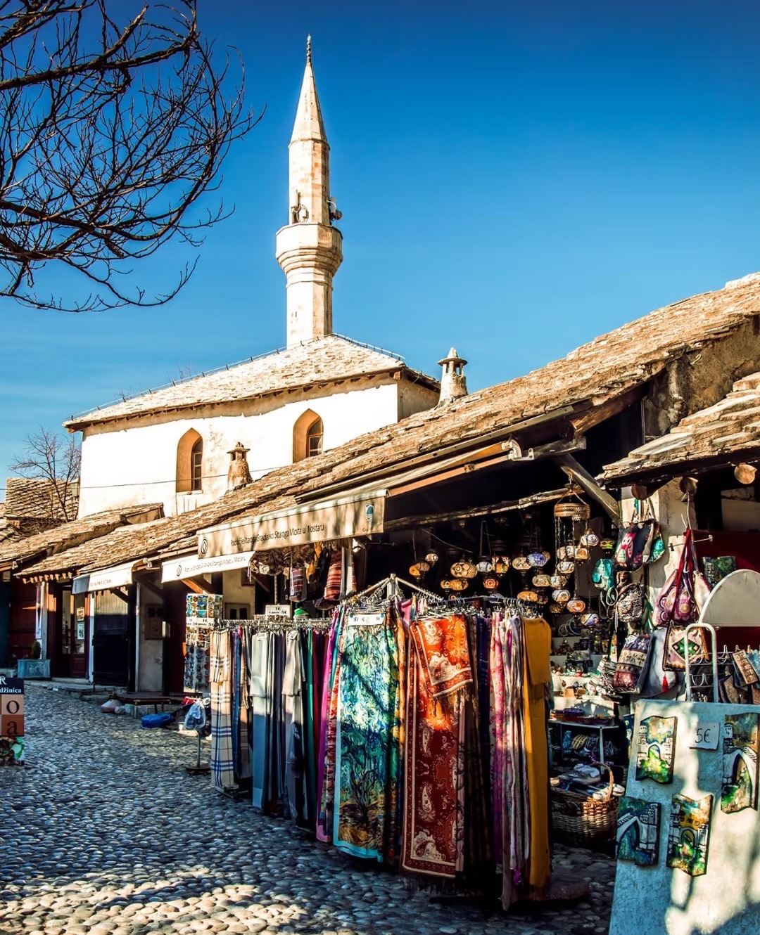 Bosnien und Herzegowina - Mostar|Tagesausflug mit Privattransfer zur Alten Brücke, Altstadt und Blagai