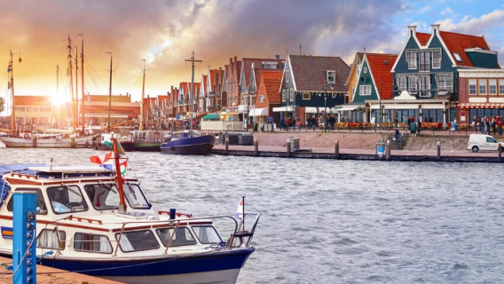 อันเนอ ฟรังค์ เฮ้าส์ + พิพิธภัณฑ์แวนโก๊ะห์ + บ้านค็อกเทลโบส + ทัวร์ 1 วันโวลันดัม