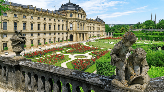 1-day tour of Wurzburg Old Main Bridge + Wurzburg Residence + St. Kilian Cathedral