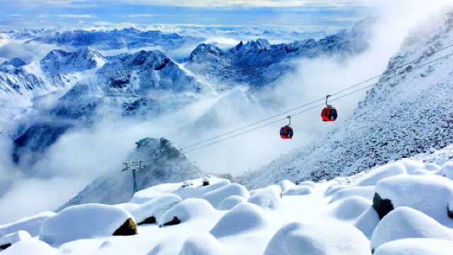 Chengdu Must-Visit! Dagu Glacier Private Day Tour: Explore China's Youngest Alpine Glacier
