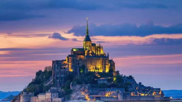 Tour di un giorno a Le Mont-Saint-Michel in Francia - tour di gruppo con biglietto d'ingresso incluso