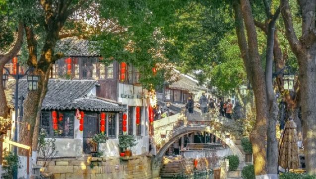 เซี่ยงไฮ้: ทัวร์วันเดียวเมืองโบราณลู่จือ — บ้านตระกูลเสิ่น, วัดหลวงพ่อโต & ร้านข้าววั่นเซิง