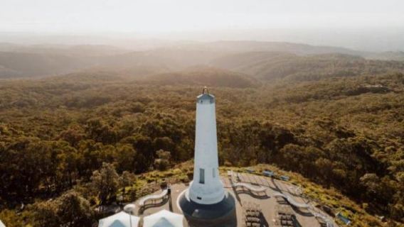 Lawatan Sehari ke Adelaide Hills: Pekan Jerman + Kuda Kayu Besar