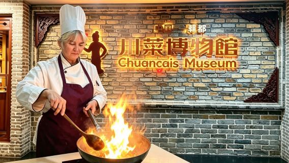Learn to cook Sichuan cuisine at the Chengdu Sichuan Cuisine Museum [Hands-on Sichuan cooking, master chef instruction, English-speaking staff]