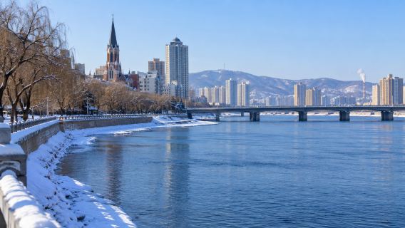 Songhua River + Jilin Catholic Church + Jilin Temple of Confucius Museum 1-day tour