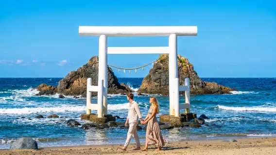 Tour di un giorno a Yanagawa: Rocce degli Sposi di Itoshima, Ramen Ichiran, crociera, Cascata Shiraito e Dazaifu